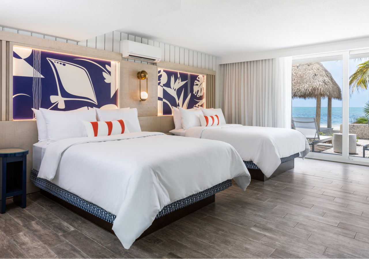 Guest Room, 1 King and 2 Queens, Oceanview Lanai