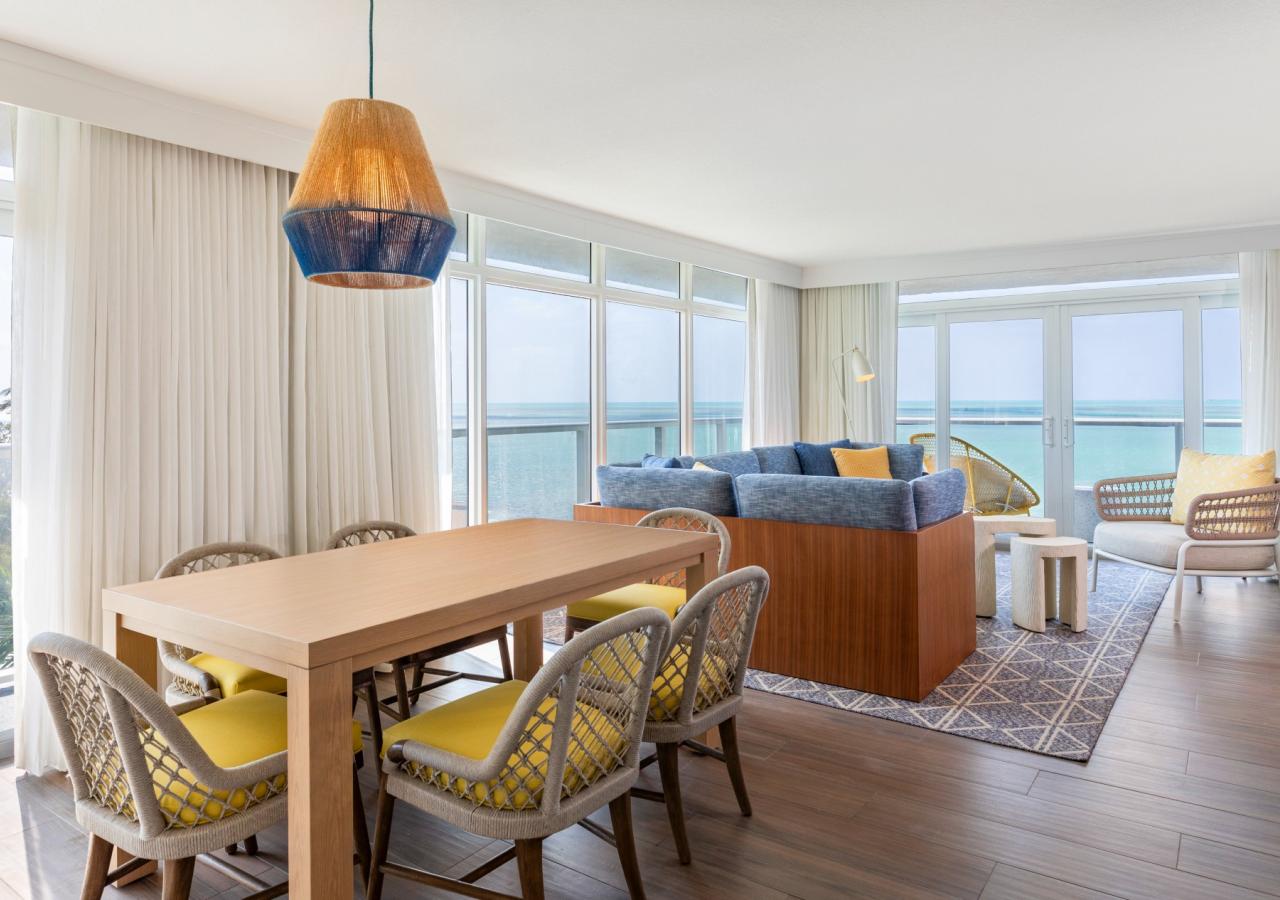 2 Bedroom Suite, 2 Kings, Sofabed, Balcony
