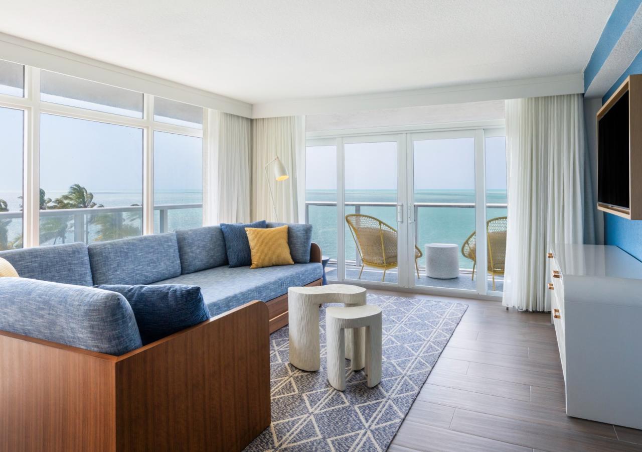 2 Bedroom Suite, 2 Kings, Sofabed, Balcony