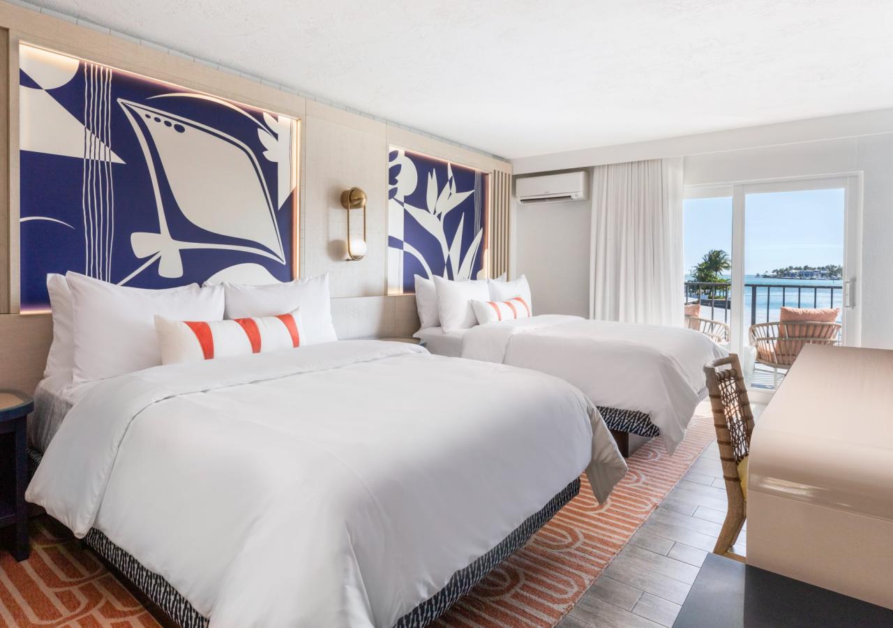 Guest Room, 2 Queens, Marina View, Balcony 