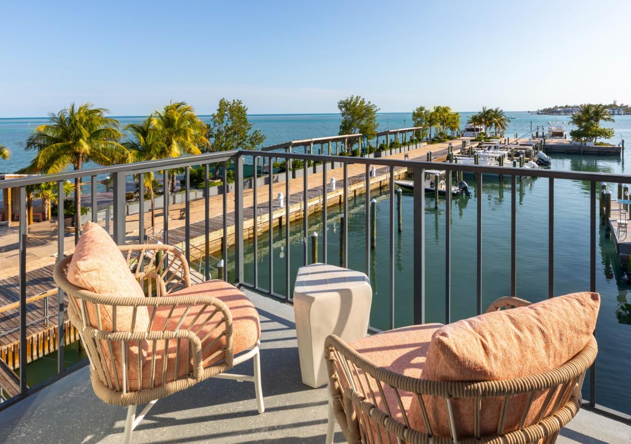 Guest Room, 2 Queens, Marina View, Balcony 