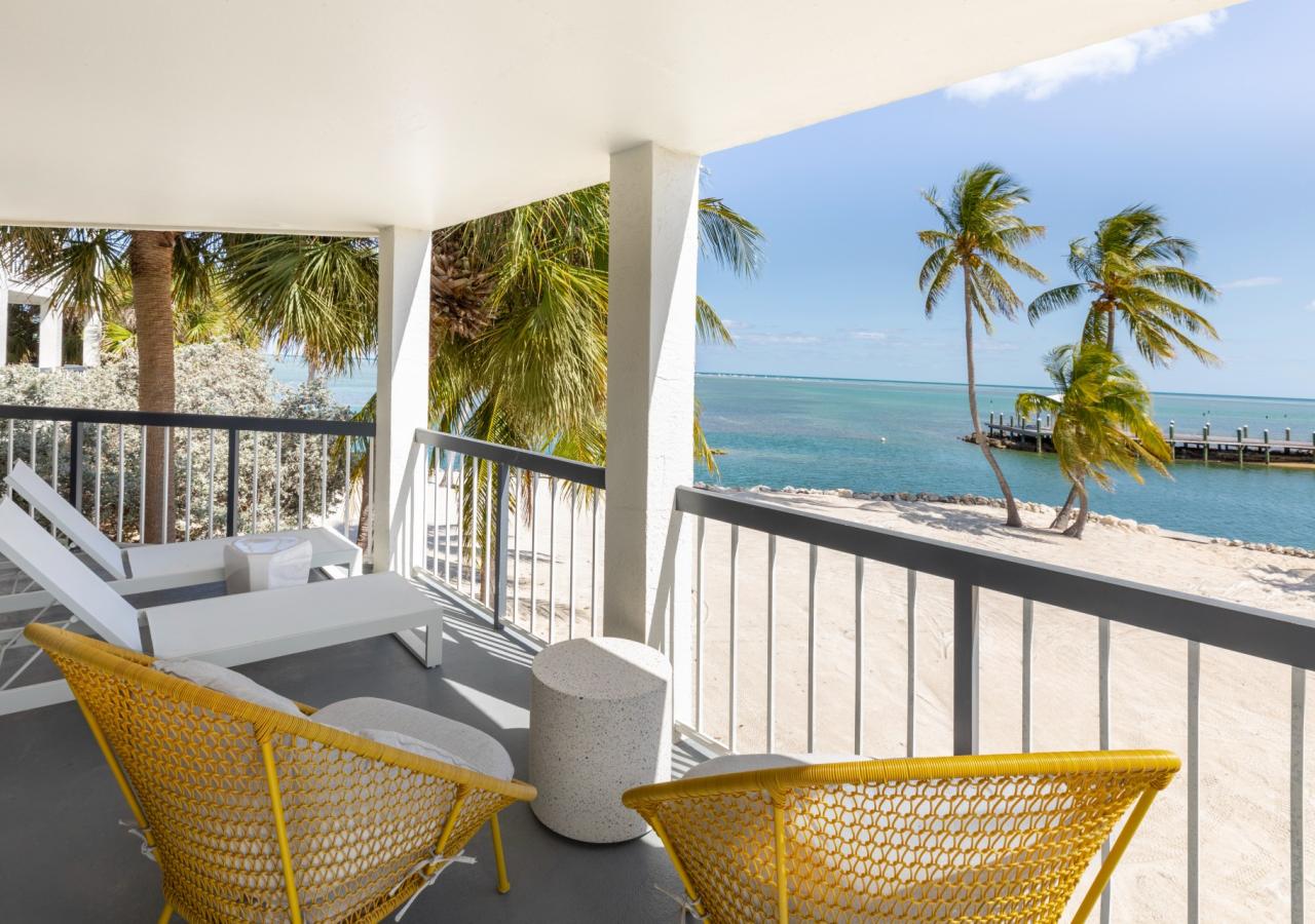 1 Bedroom Suite, 1 King, Cove Oceanview, Sofabed, Balcony