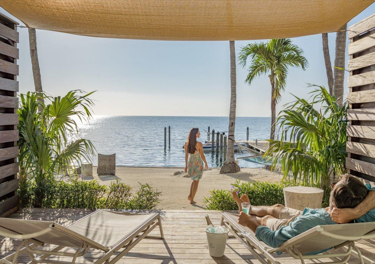 Amara Cay Oceantfront Room Two Queens Lanai Lifestyle