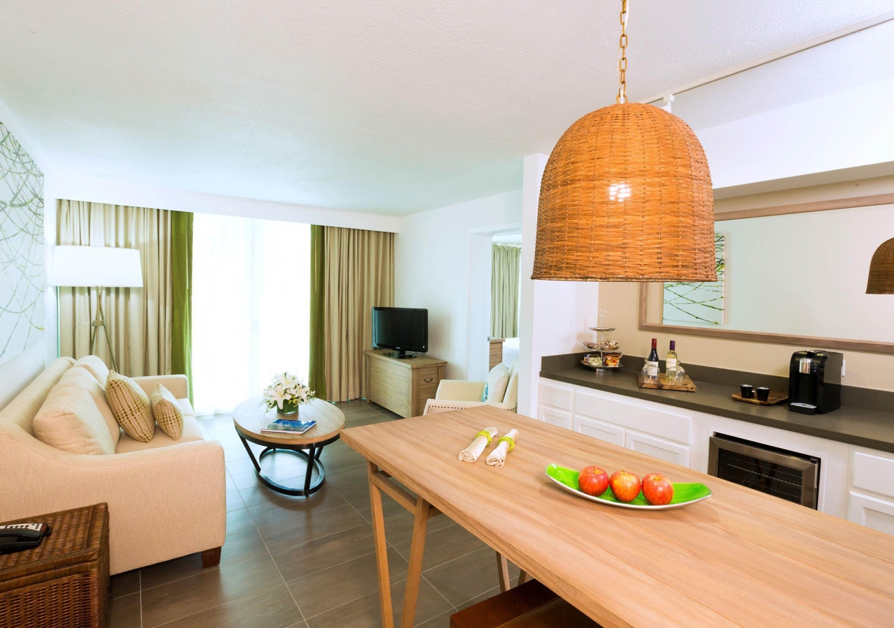 living room and kitchen area with dining room table