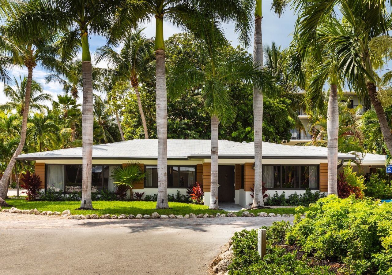 external shot of casa de coco house