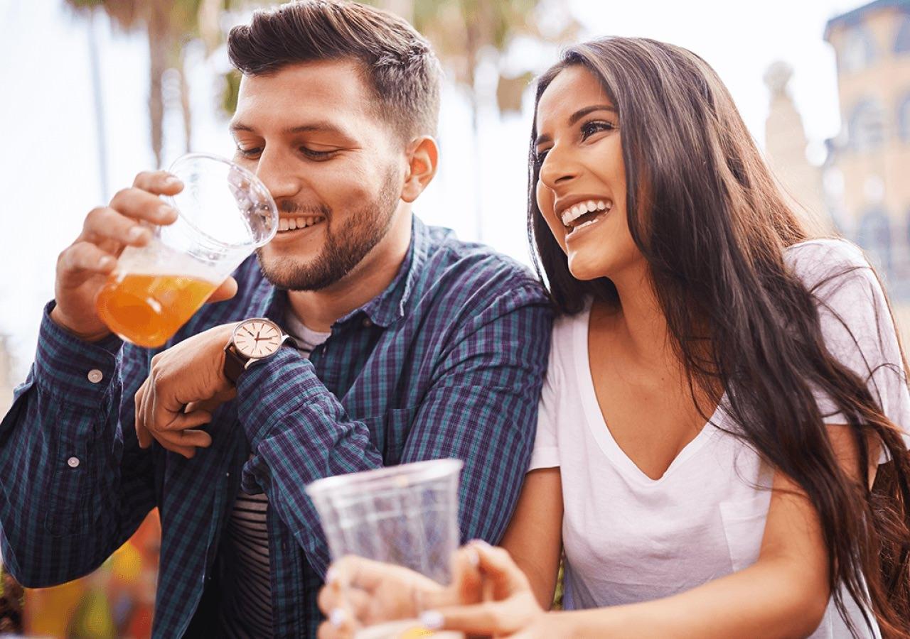 Couple drinking beer