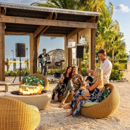 tiki bar live music