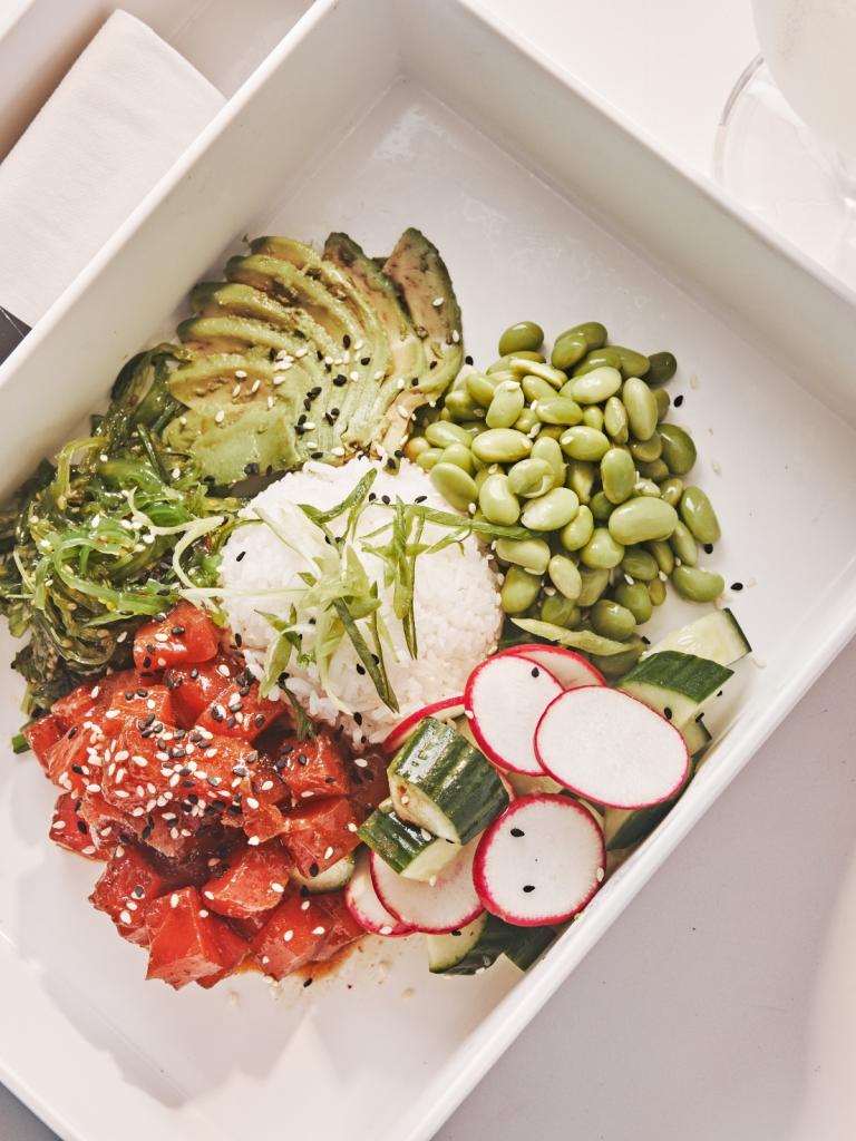 A tuna bowl set by the pool.