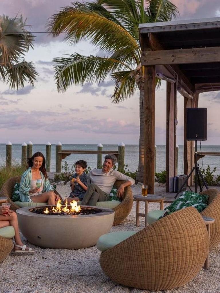tiki bar