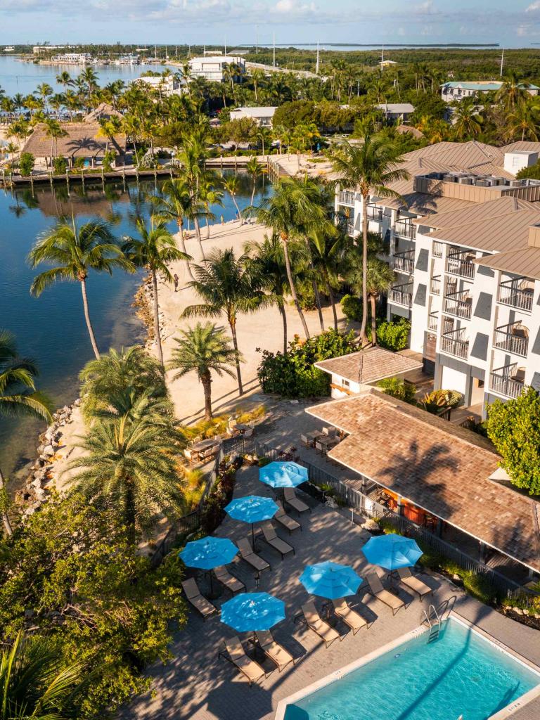 aerial photo of pelican cove 